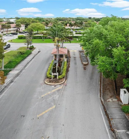 $1,750 | 1016 Twin Lakes Drive, Unit 20G, Coral Springs, FL 33071