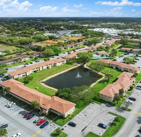 $1,750 | 1016 Twin Lakes Drive, Unit 20G, Coral Springs, FL 33071