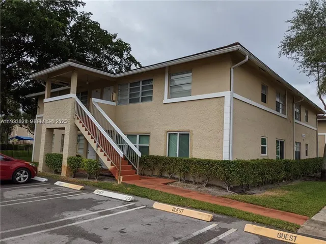 $1,750 | 1016 Twin Lakes Drive, Unit 20G, Coral Springs, FL 33071