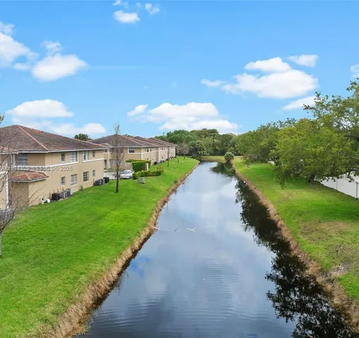 $1,750 | 1016 Twin Lakes Drive, Unit 20G, Coral Springs, FL 33071