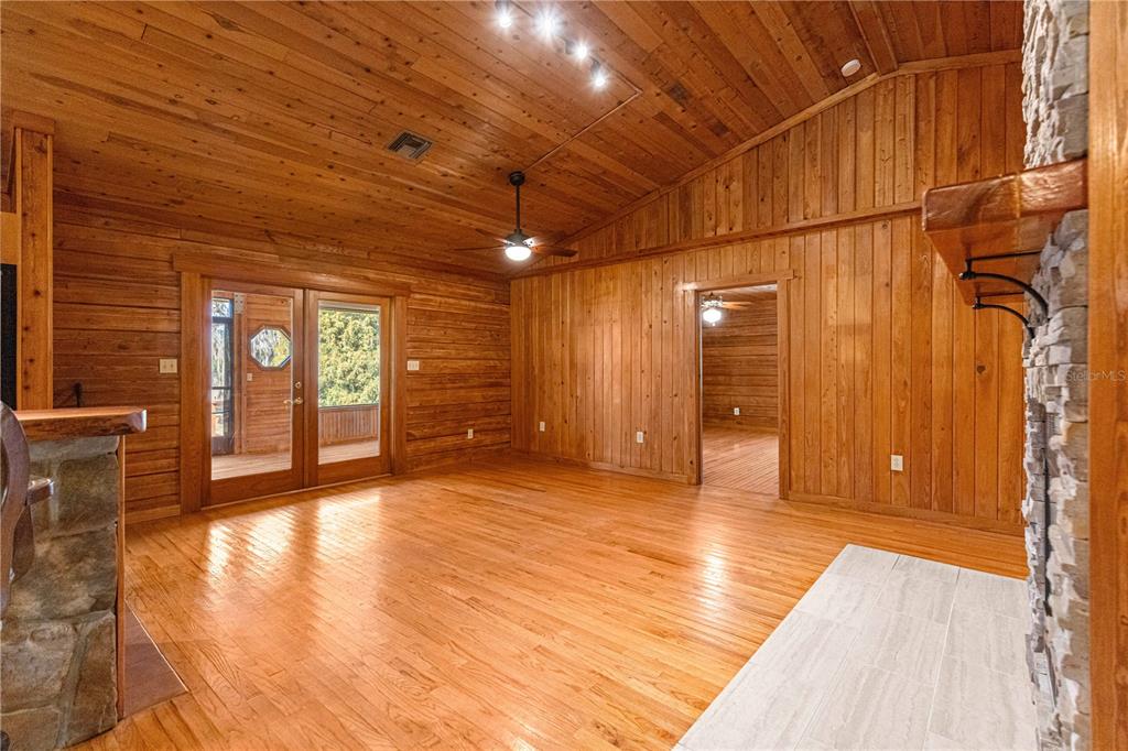 9145 Northwest 193rd Street Micanopy, FL 32667 - Photo 31 of 88