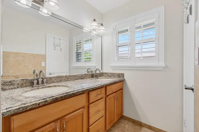 $800,000 | 2242 Gabriel Lane, West Palm Beach, FL 33406