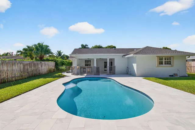 $800,000 | 2242 Gabriel Lane, West Palm Beach, FL 33406