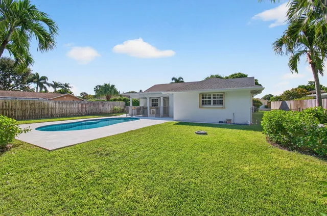 $800,000 | 2242 Gabriel Lane, West Palm Beach, FL 33406