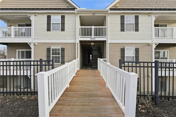 $176,500 | 8030 North Drury Avenue, Unit 3C, Kansas City, MO 64119
