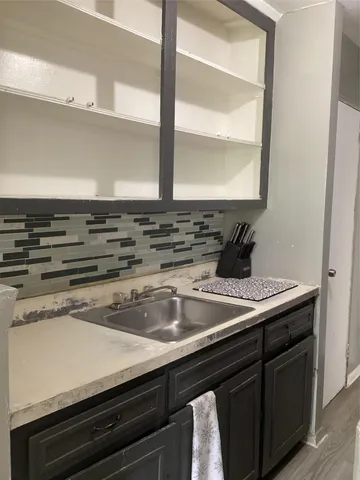 $185,000 | 3176 Decatur Avenue, Unit 4F | Norwood