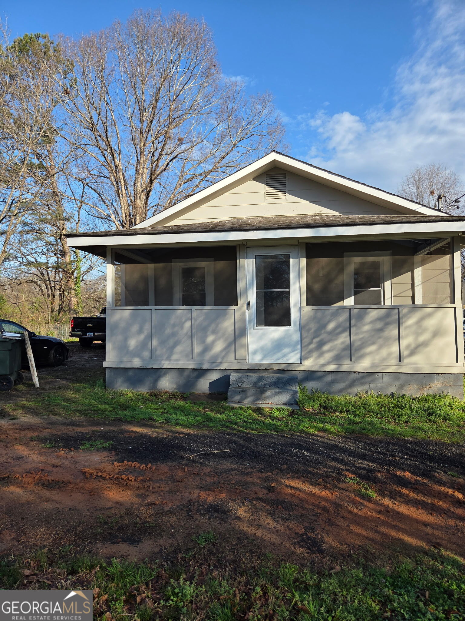 10 Archer Street Toccoa, GA 30577 - Photo 1 of 1 a front view of a house with garden