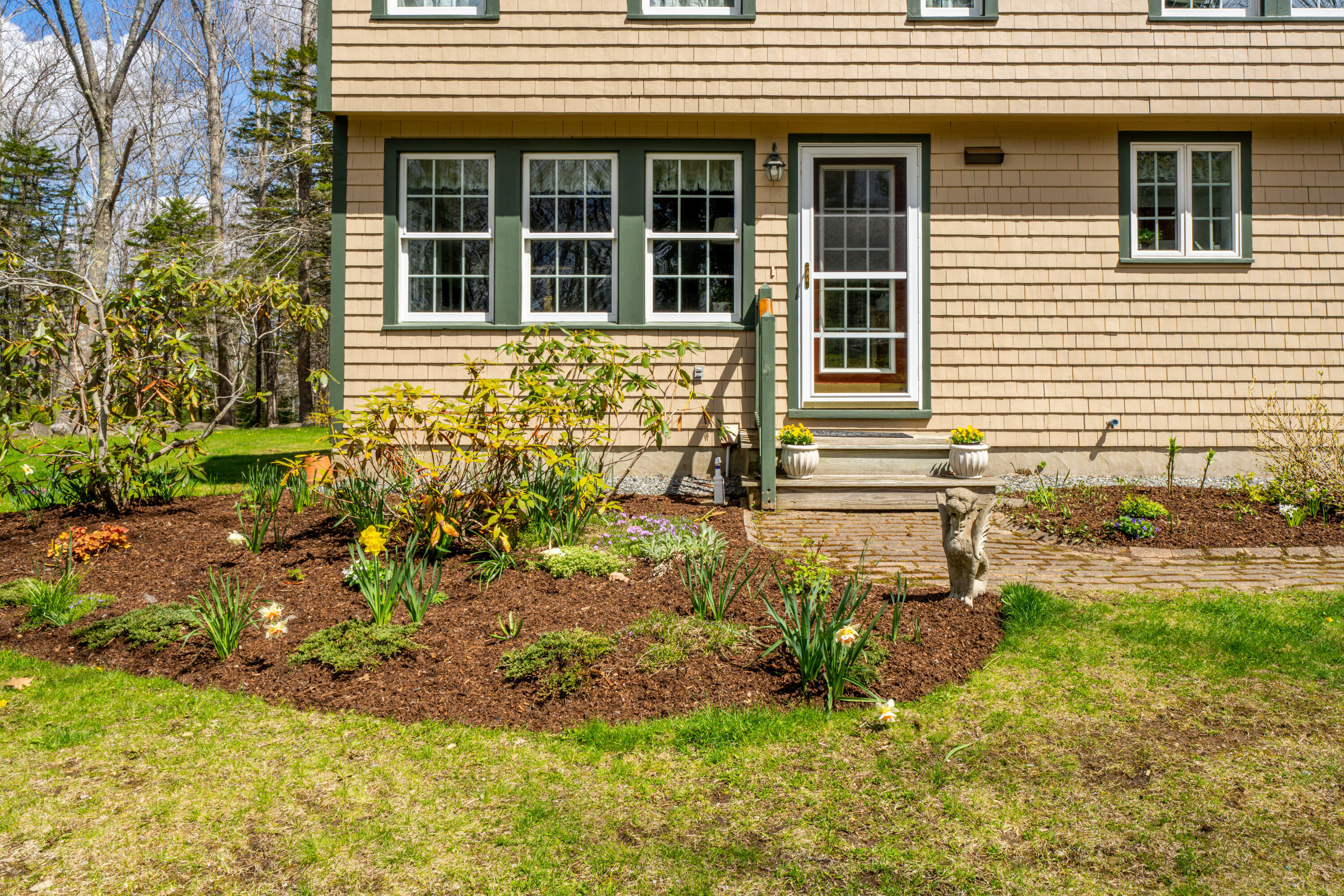 568 Bluff Road Northport, ME 04849 - Photo 41 of 46 568 Bluff Rd. Spring Perennials 2