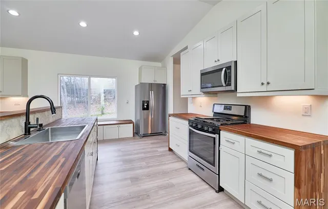 $479,900 | 14844 Ralls Drive, Troy, MO 63379