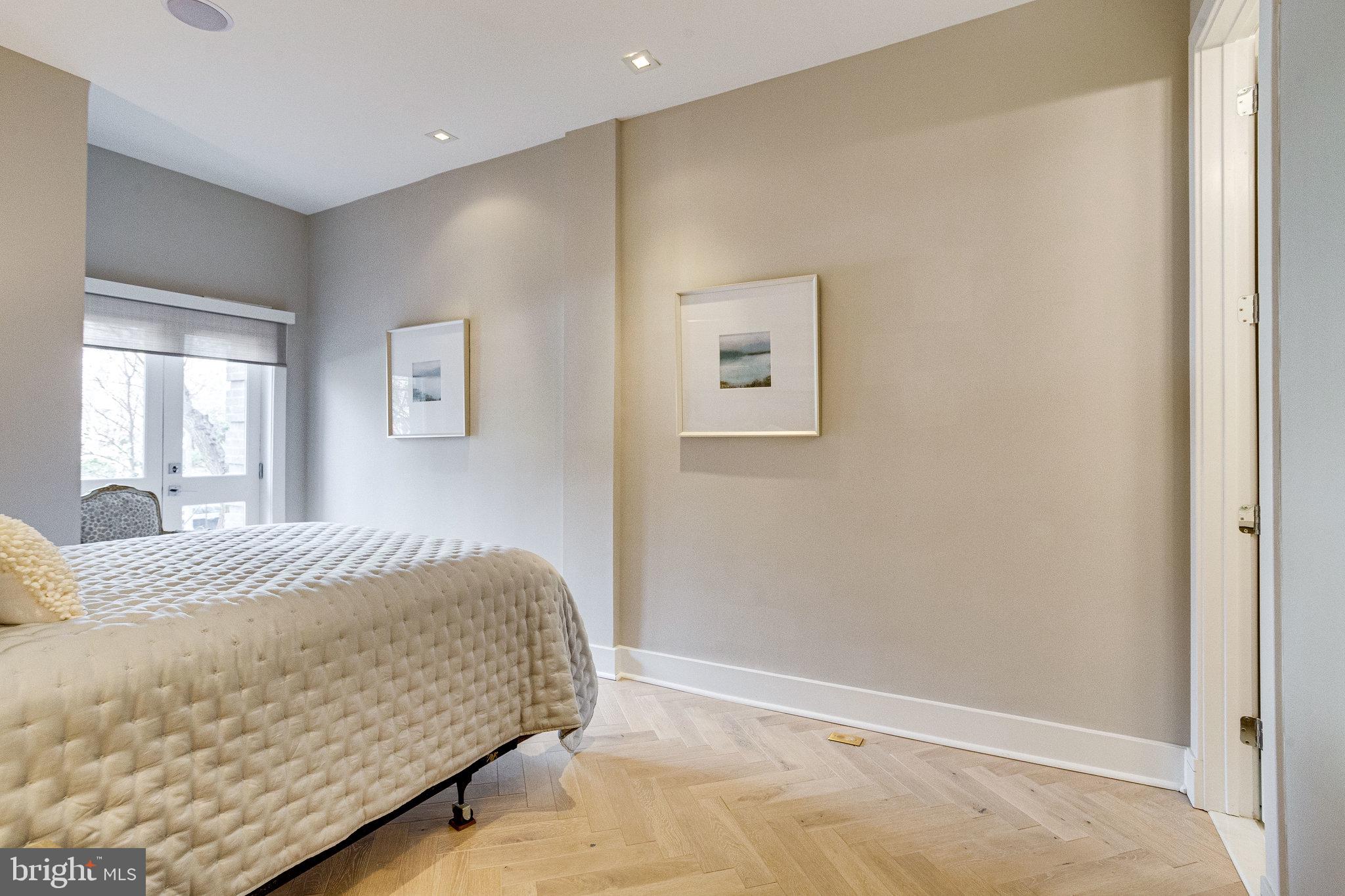 1906 Biltmore Street Northwest, Unit 1 Washington, DC 20009 - Photo 11 of 70