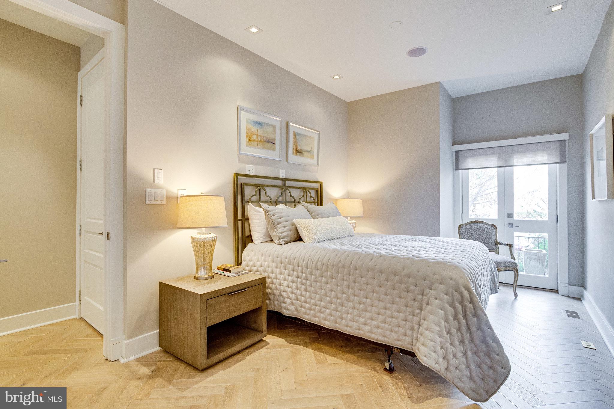 1906 Biltmore Street Northwest, Unit 1 Washington, DC 20009 - Photo 12 of 70