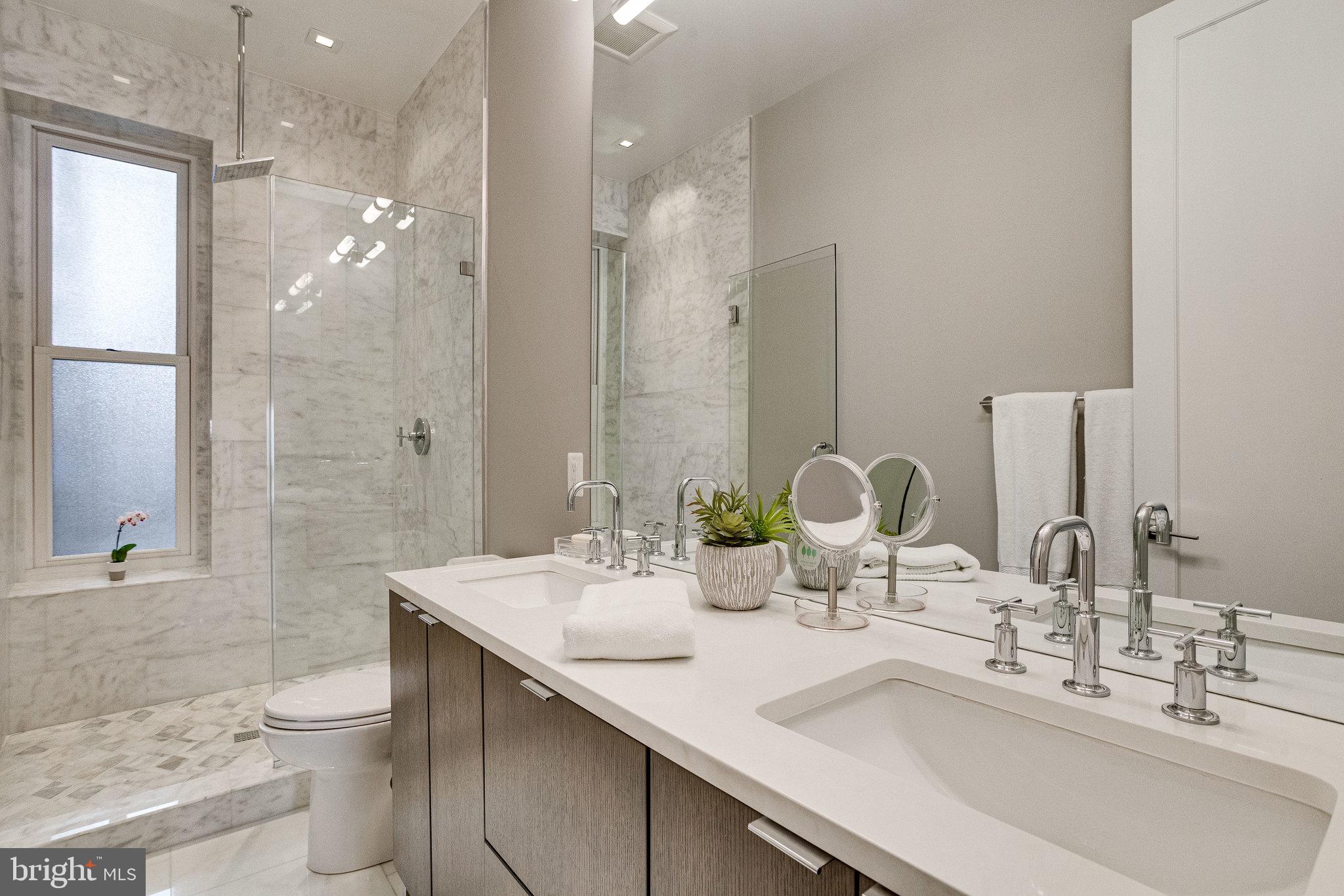 1906 Biltmore Street Northwest, Unit 1 Washington, DC 20009 - Photo 15 of 70