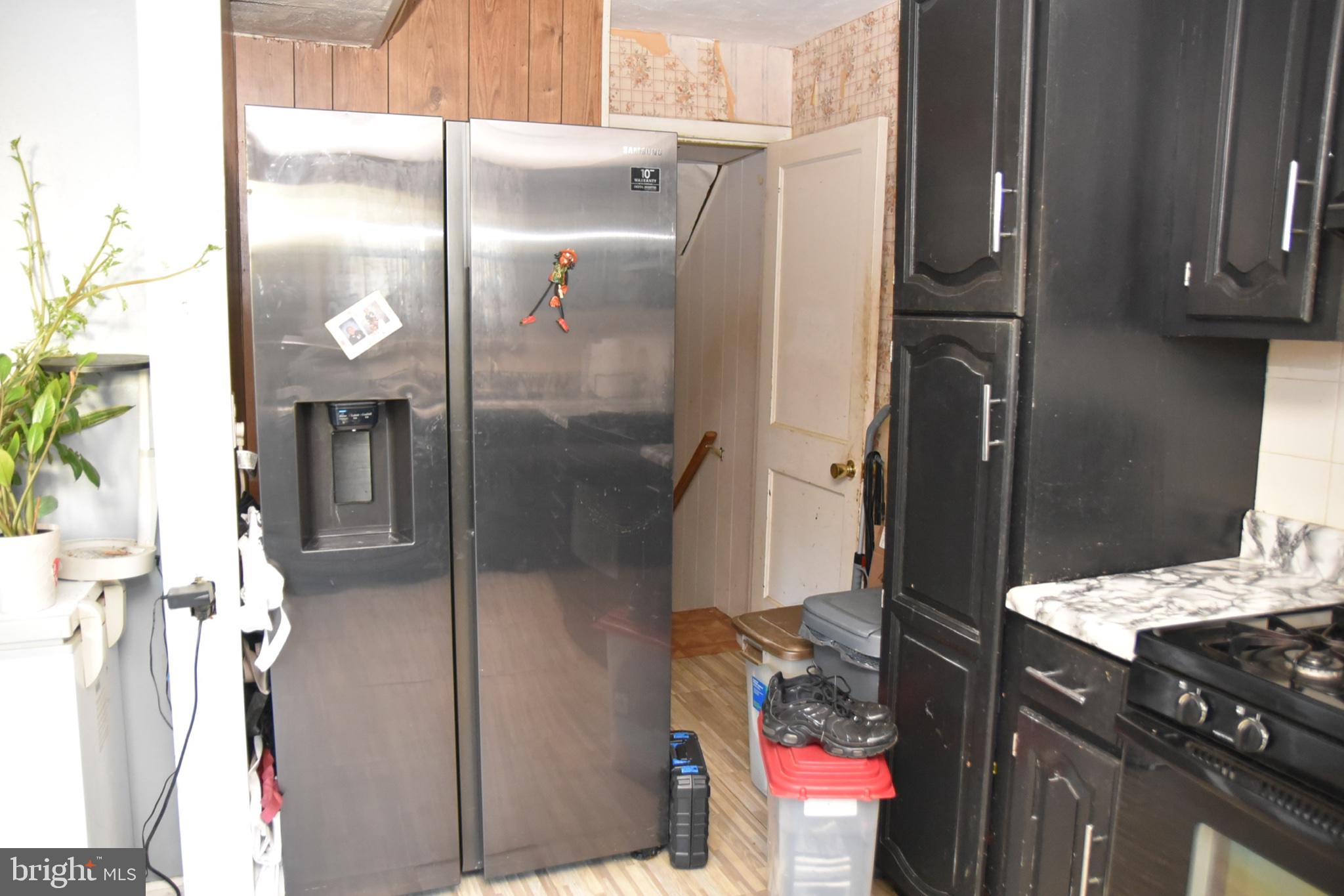 735 Grant Road Folcroft, PA 19032 - Photo 20 of 39 Modern kitchen with sleek appliances.