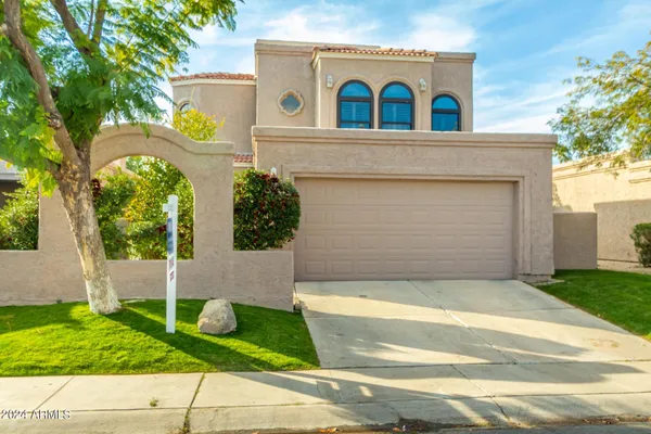 $3,500 | 7558 North Vía De La Luna, Scottsdale, AZ 85258