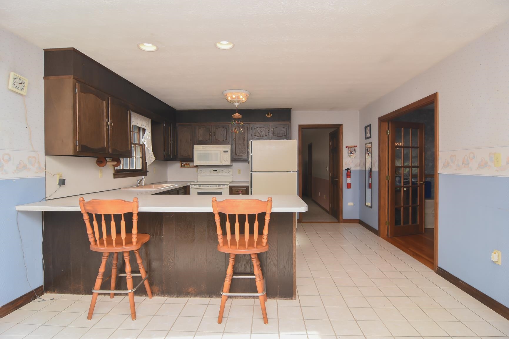 38 Elwood Road Londonderry, NH 03053 - Photo 4 of 28