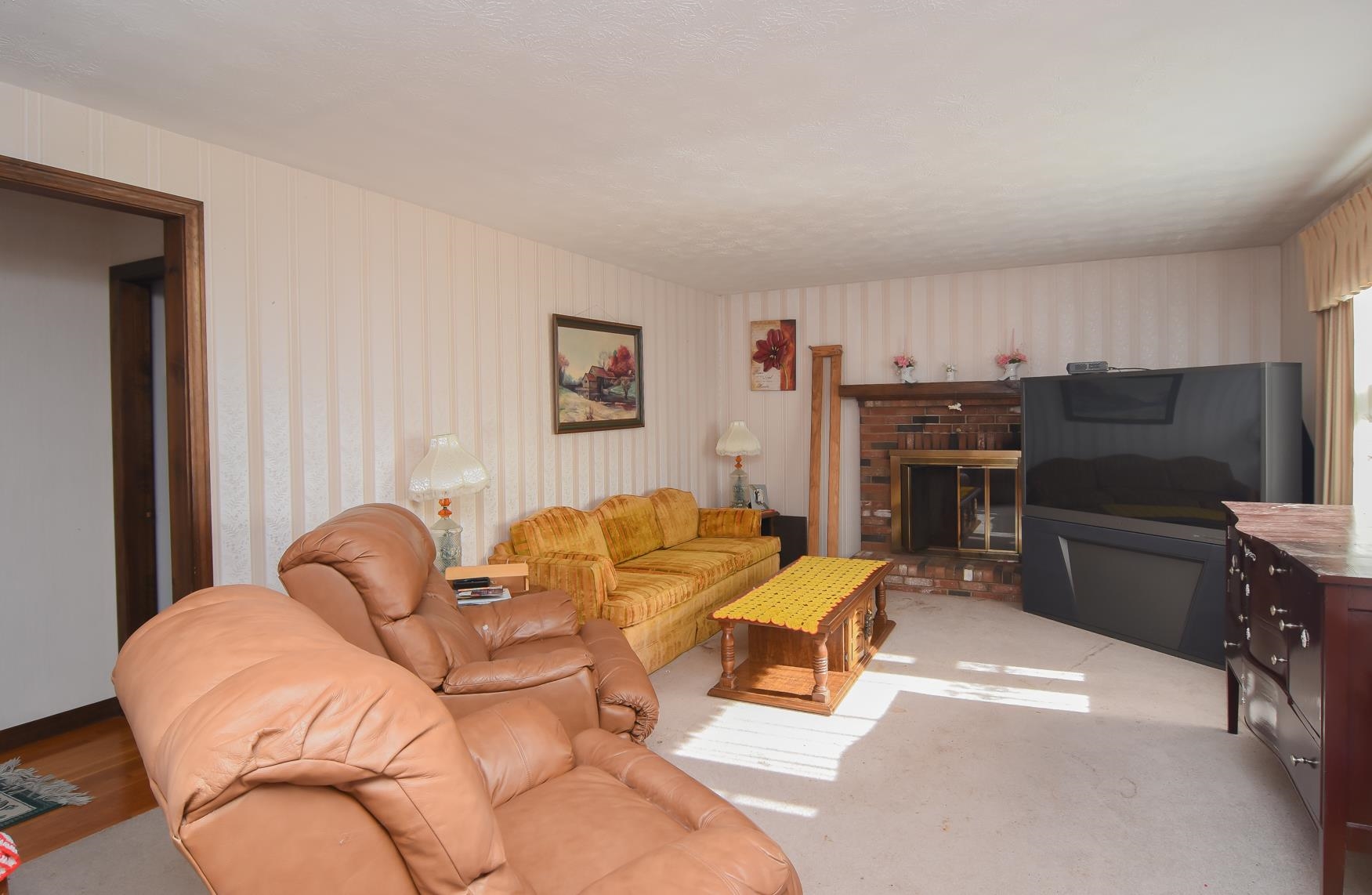 38 Elwood Road Londonderry, NH 03053 - Photo 9 of 28