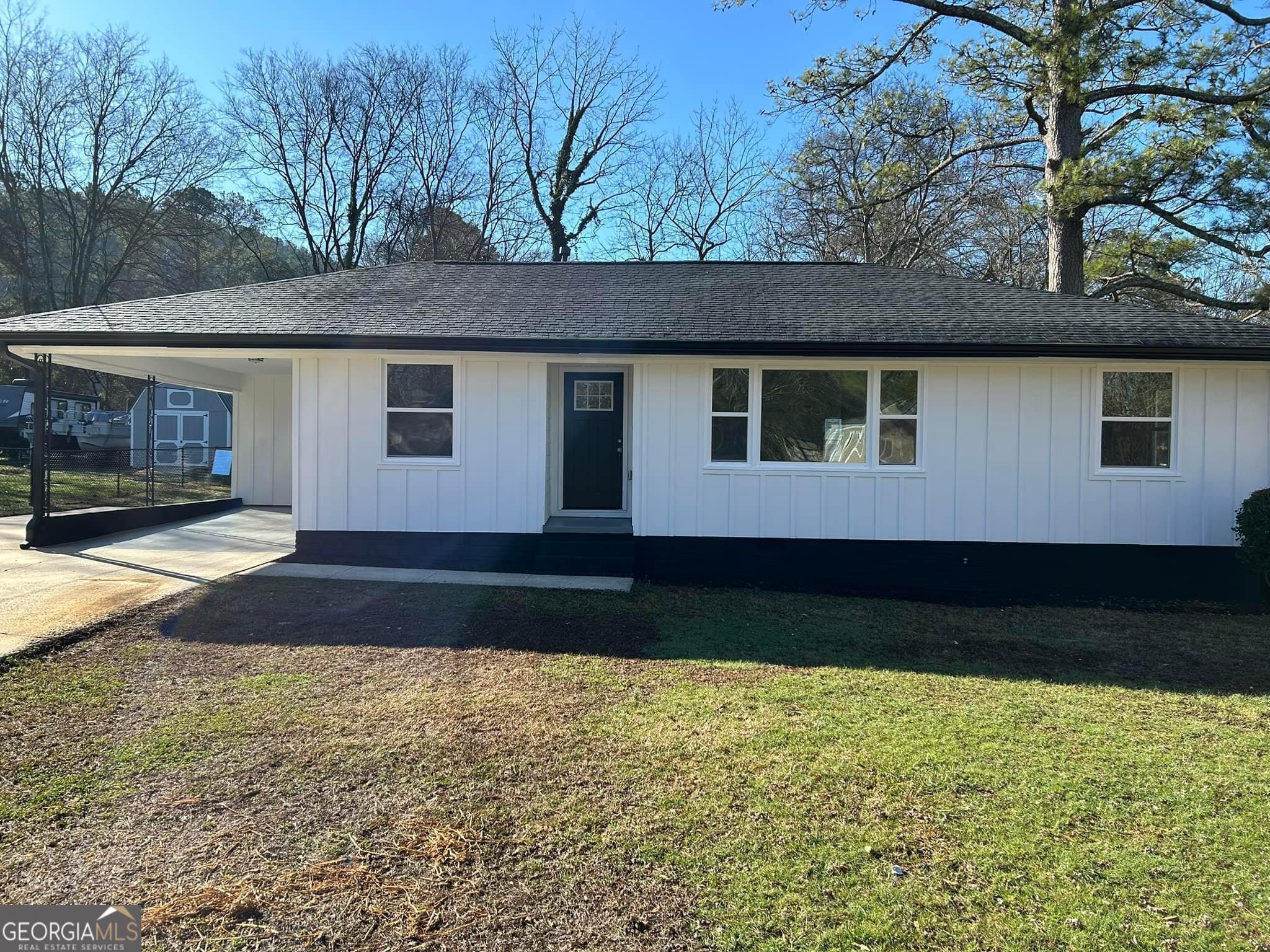110 Hawthorn Street Rome, GA 30161 - Photo 1 of 1 a front view of a house with a yard