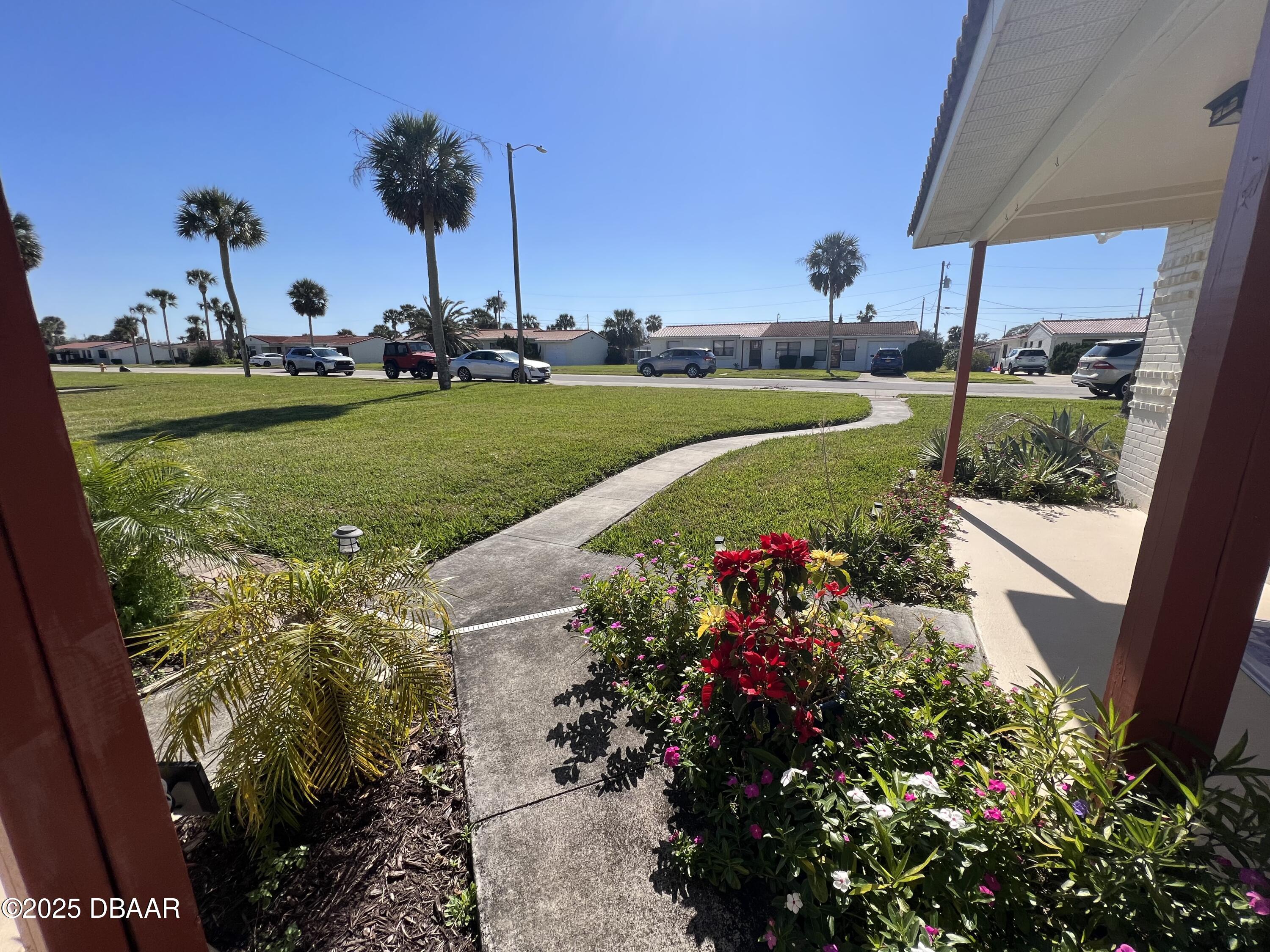 601 Robin Road, Unit B Ormond Beach, FL 32176 - Photo 8 of 28 IMG_3596