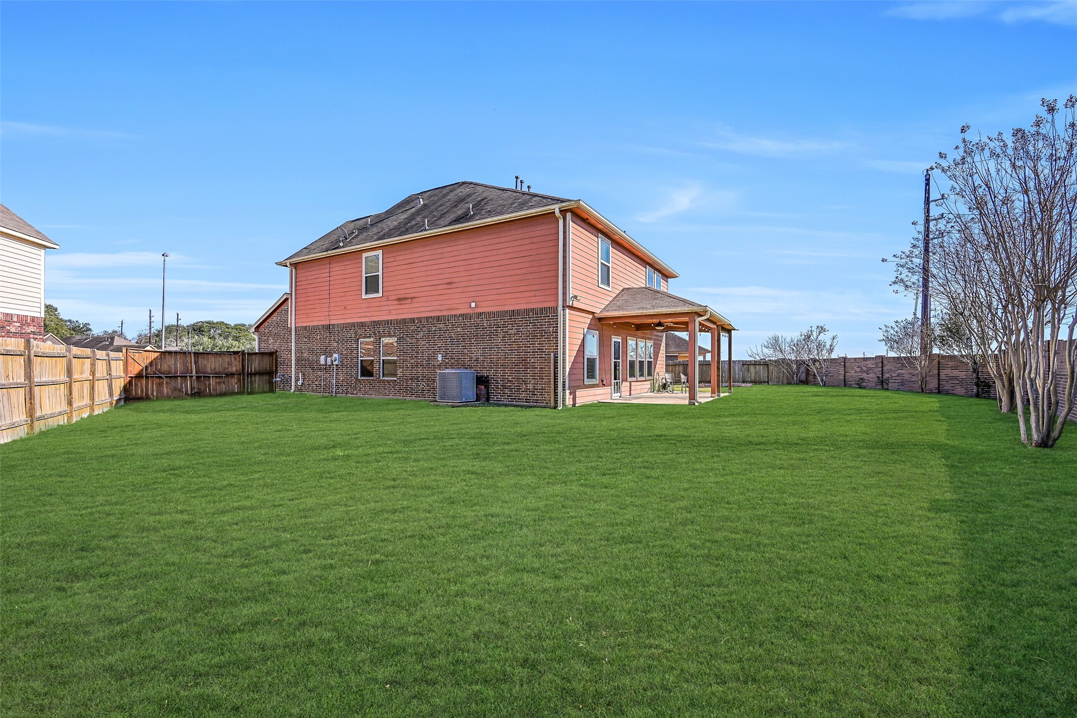 4206 Brightridge Court Rosenberg, TX 77471 - Photo 27 of 27 a front view of a house with garden