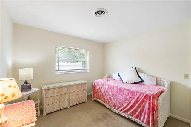 $425,000 | 1426 34th Avenue, Vero Beach, FL 32960