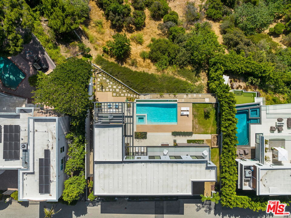 2200 Stradella Road Los Angeles, CA 90077 - Photo 26 of 27