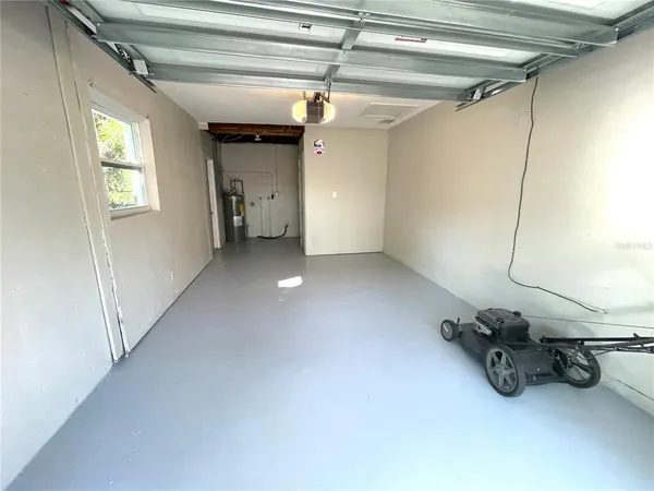 $2,300 | 5841 4th Avenue North, St. Petersburg, FL 33710