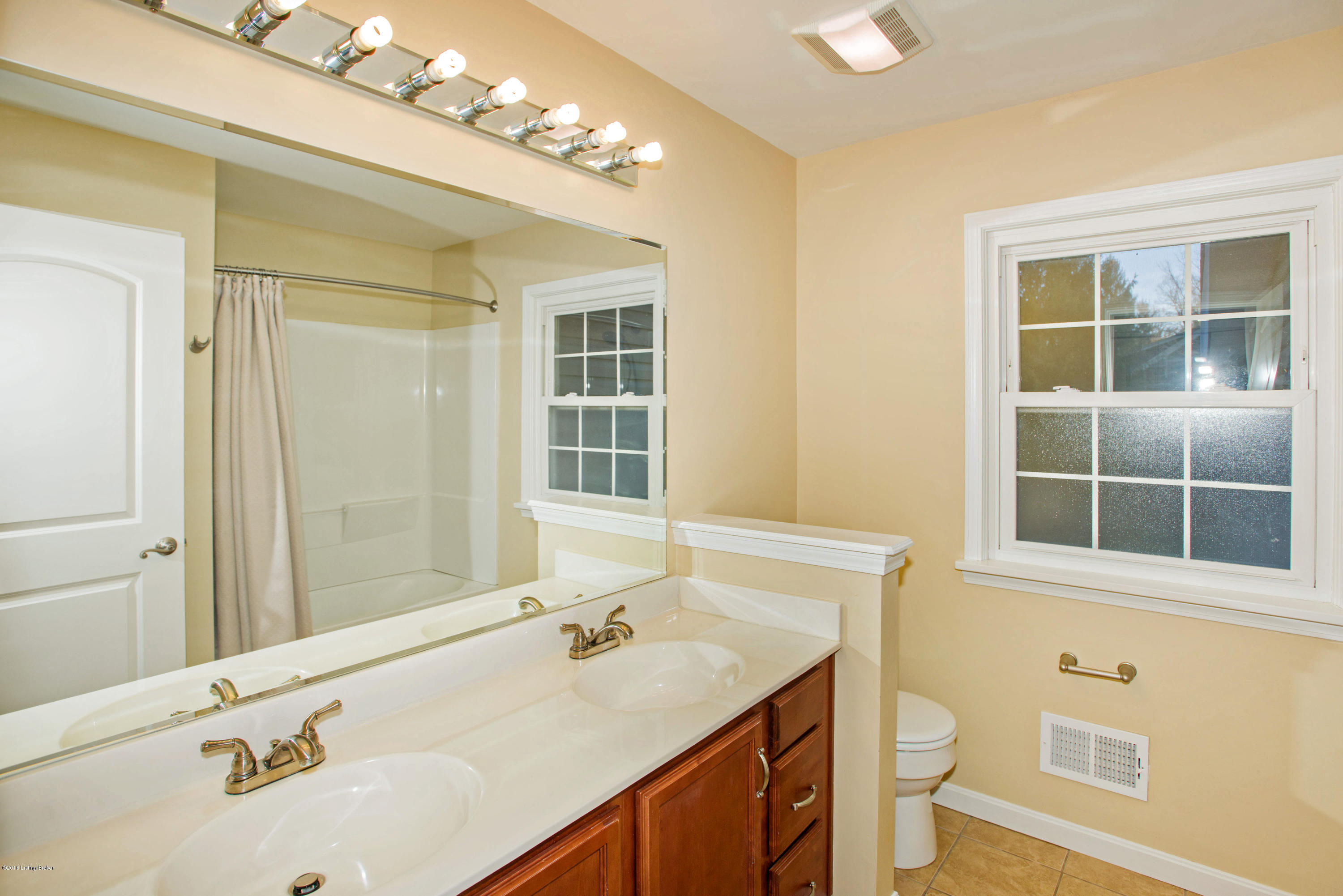 401 Colonel Way Pewee Valley, KY 40056 - Photo 20 of 35 Double sinks in master bath