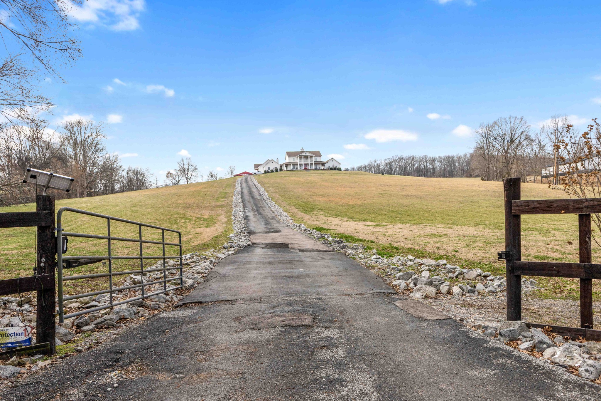 1103 Rogues Fork Road Bethpage, TN 37022 - Photo 1 of 100
