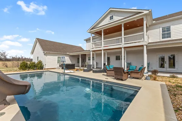 $2,499,000 | 1103 Rogues Fork Road, Bethpage, TN 37022