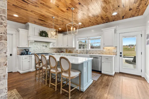 $2,499,000 | 1103 Rogues Fork Road, Bethpage, TN 37022