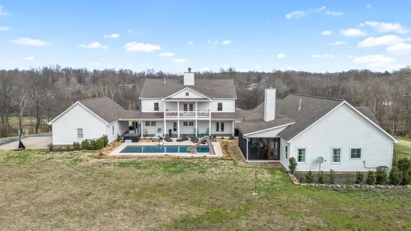 $2,499,000 | 1103 Rogues Fork Road, Bethpage, TN 37022