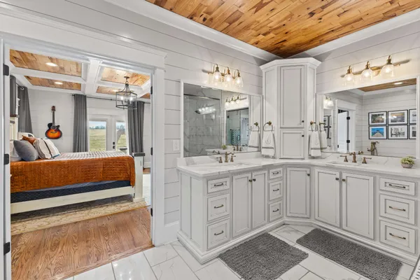 $2,499,000 | 1103 Rogues Fork Road, Bethpage, TN 37022