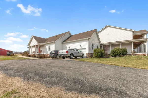 $2,499,000 | 1103 Rogues Fork Road, Bethpage, TN 37022