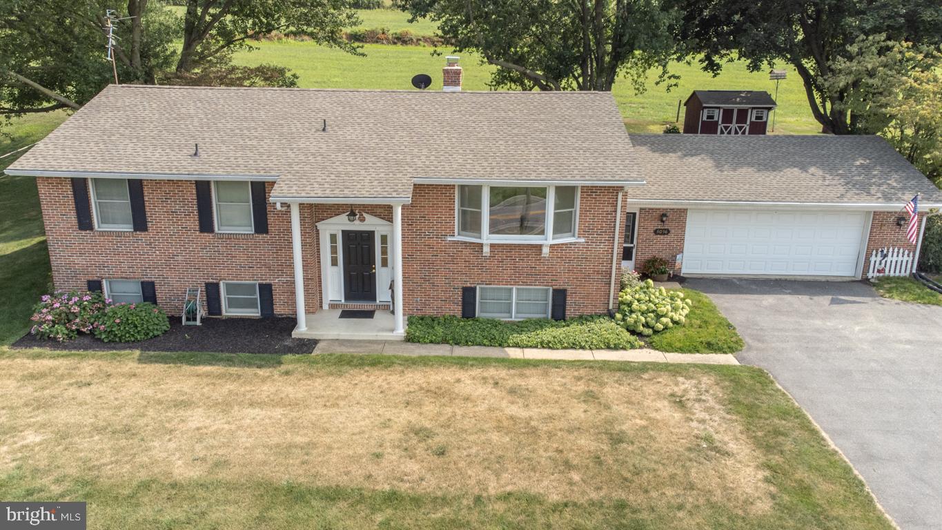 5036 Strasburg Road Kinzers, PA 17535 - Photo 2 of 27