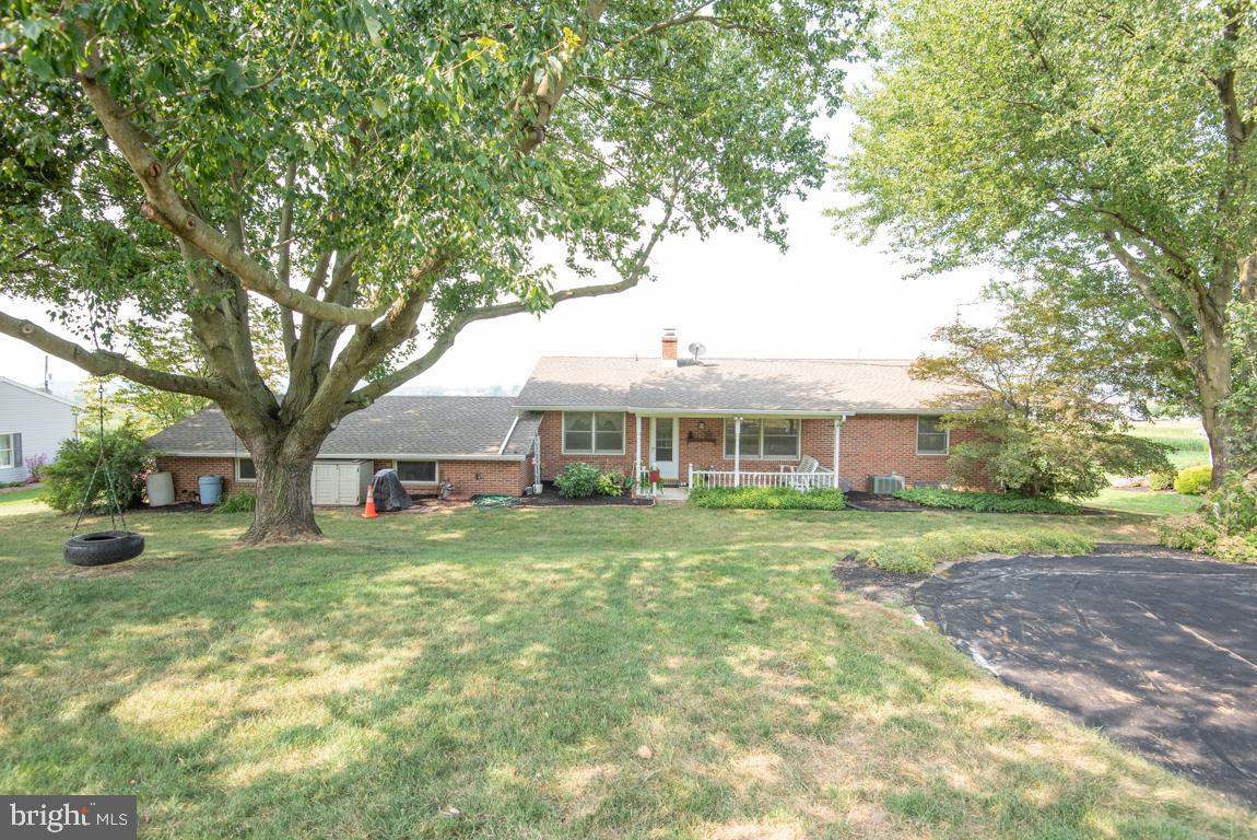 5036 Strasburg Road Kinzers, PA 17535 - Photo 4 of 27 Rear