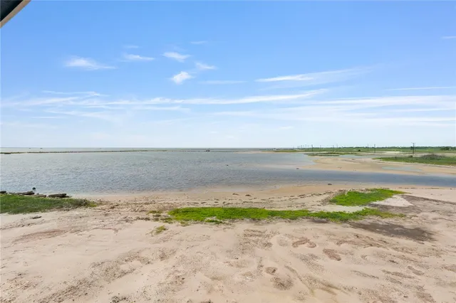 $699,000 | 113 Knickerbocker Street, Corpus Christi, TX 78418