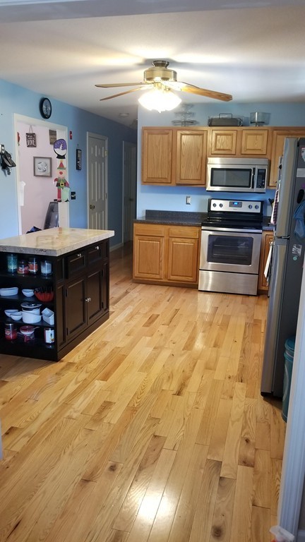 366 Rondeau Street Palmer, MA 01069 - Photo 13 of 21 Gallery Image 13