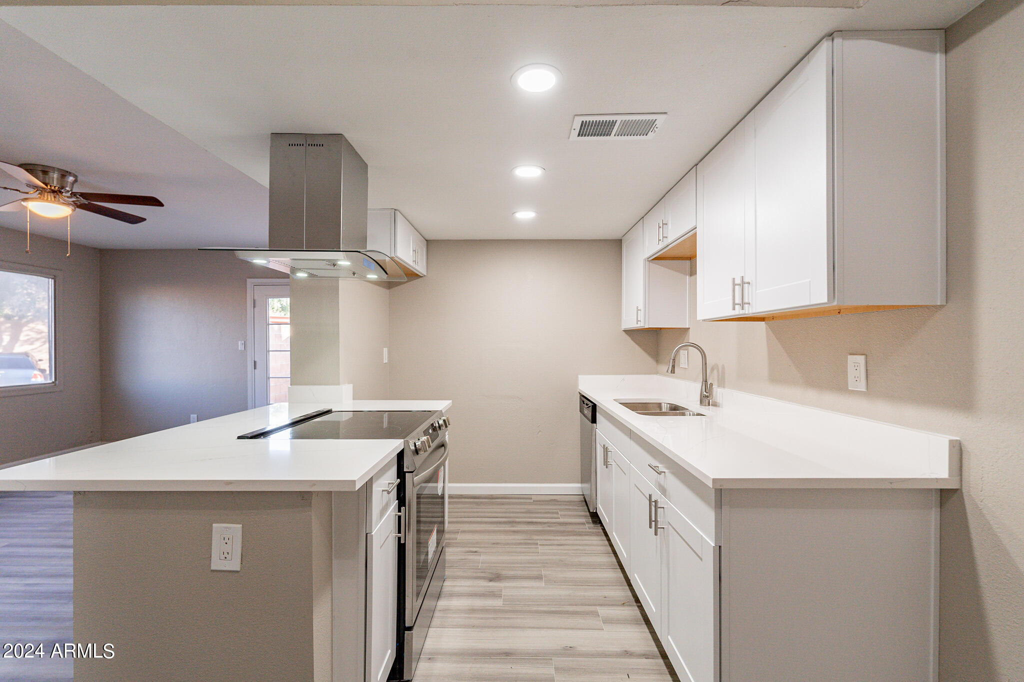 600 South Dobson Road, Unit 168 Mesa, AZ 85202 - Photo 5 of 14 Dobson-12