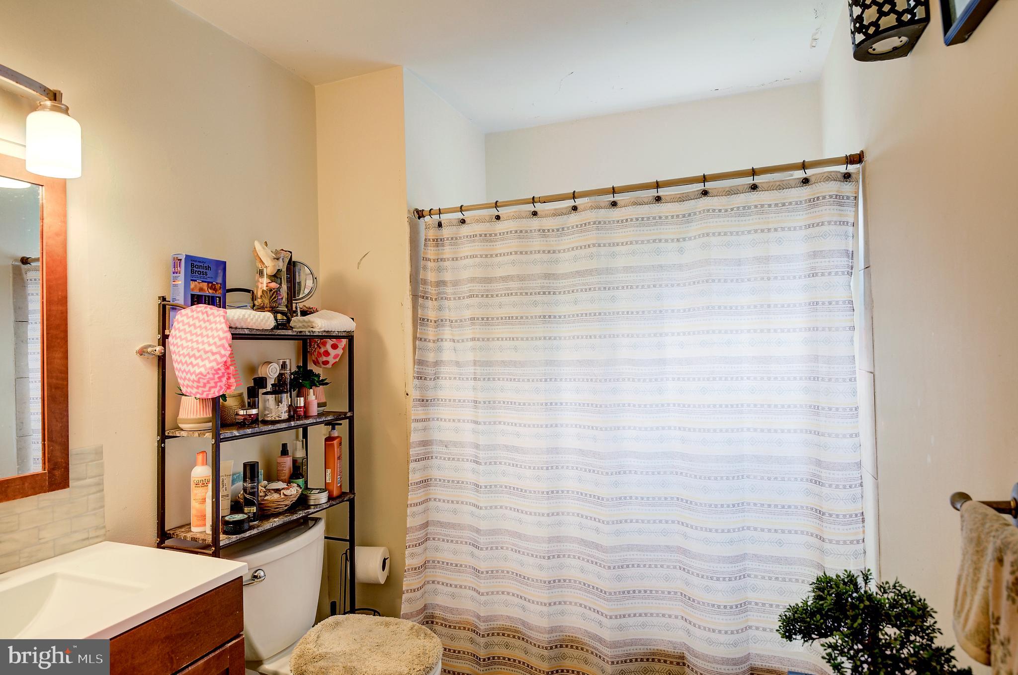 135 Reeger Avenue Hamilton, NJ 08610 - Photo 12 of 23 Gallery Image 12
