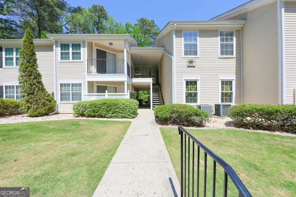 $304,900 | 823 Ridgefield Drive, Peachtree City, GA 30269