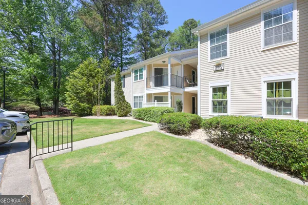 $304,900 | 823 Ridgefield Drive, Peachtree City, GA 30269