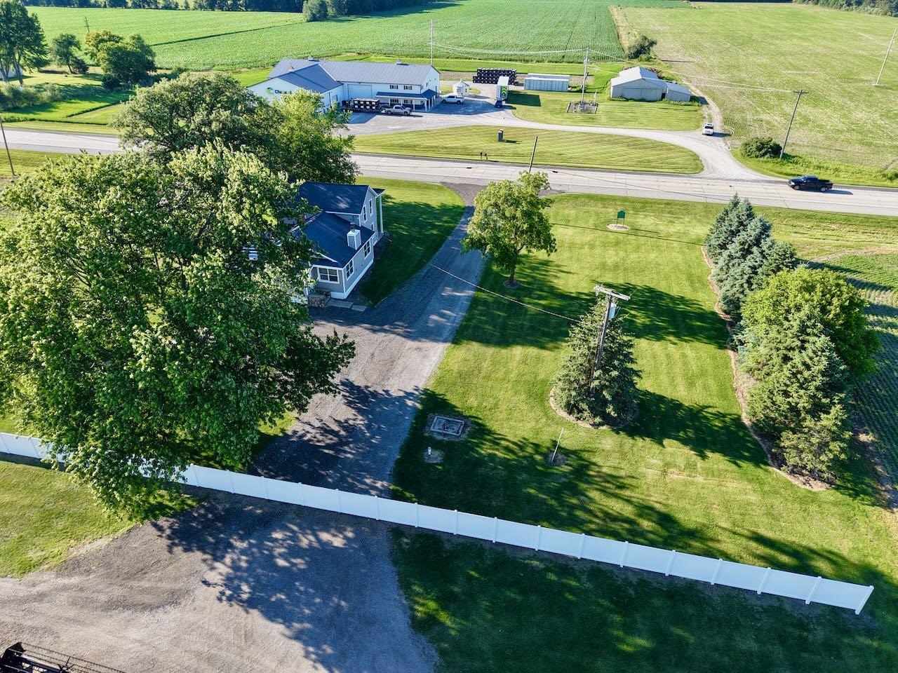 5577 Peet Road Chesaning, MI 48616 - Photo 9 of 42