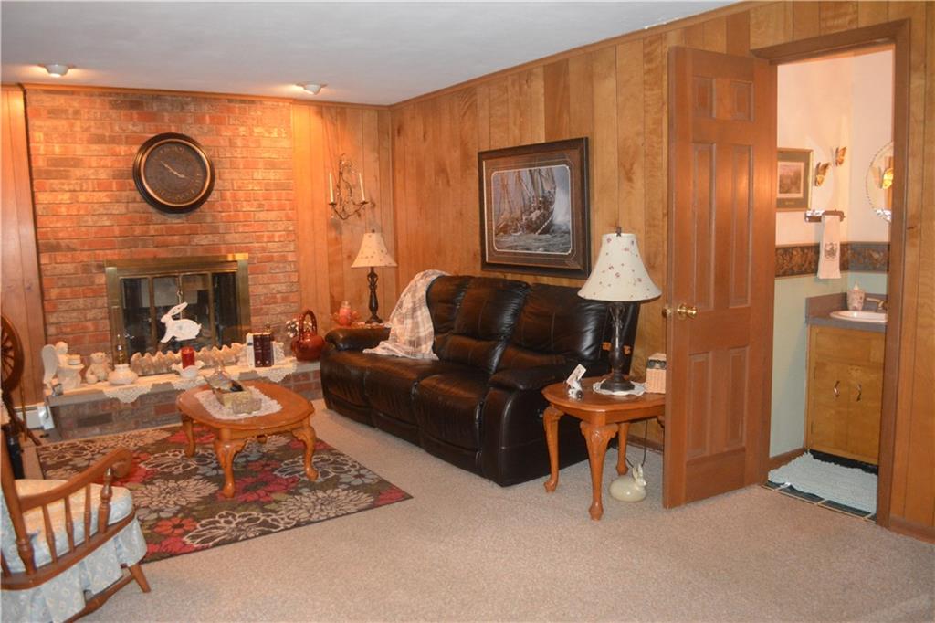 810 Yorkshire Road Anderson, IN 46012 - Photo 8 of 20 Gallery Image 8