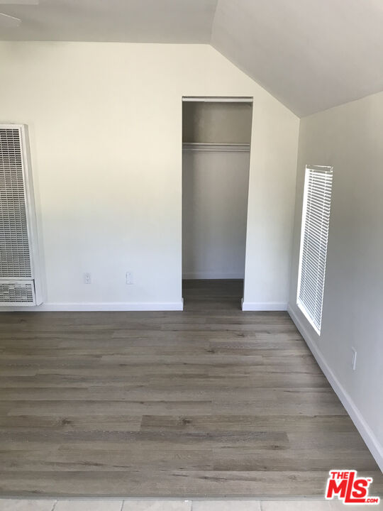 1060 East 6th Street Long Beach, CA 90802 - Photo 12 of 27