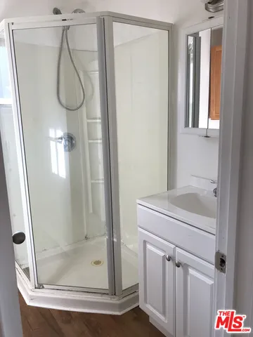 $890,000 | 1060 East 6th Street, Long Beach, CA 90802