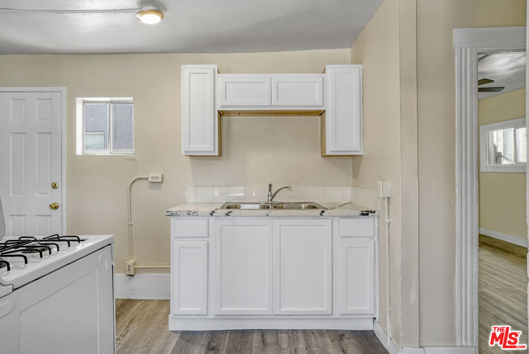 1060 East 6th Street Long Beach, CA 90802 - Photo 22 of 27