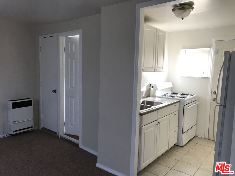 1060 East 6th Street Long Beach, CA 90802 - Photo 23 of 27