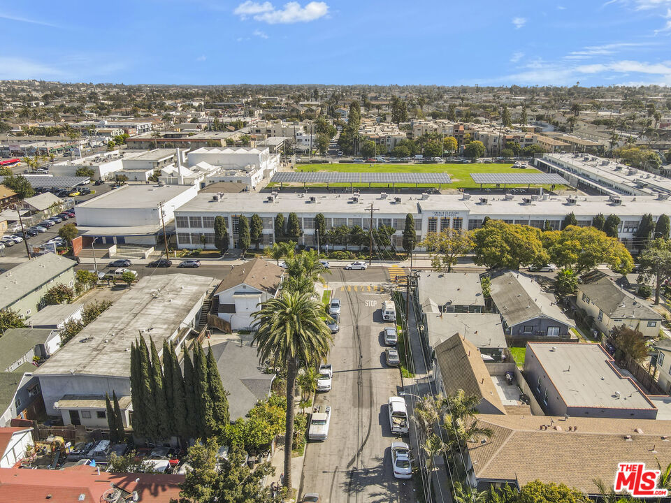 1060 East 6th Street Long Beach, CA 90802 - Photo 10 of 27