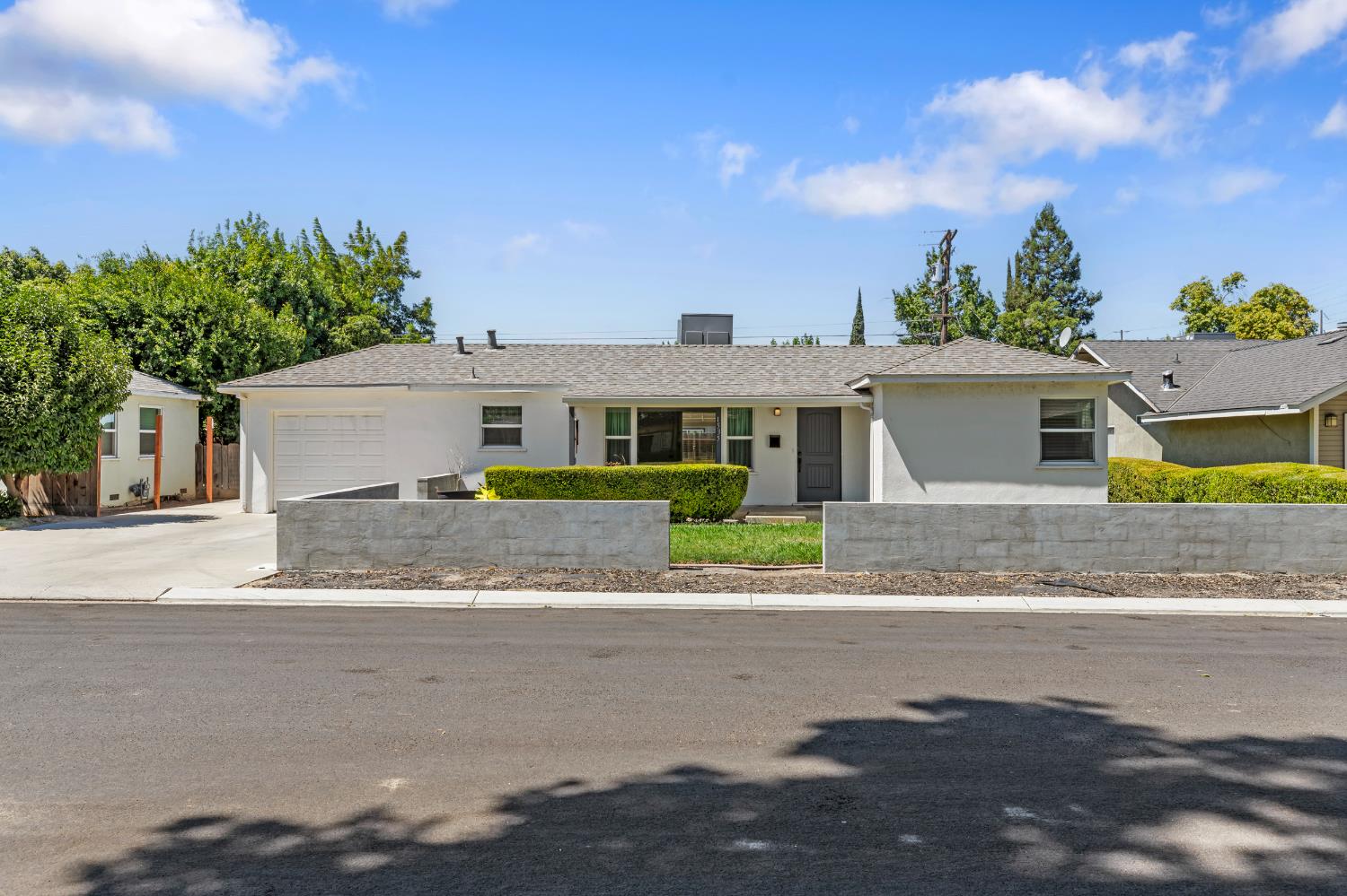 1535 Kent Way Modesto, CA 95355 - Photo 1 of 22 Gallery Image 1