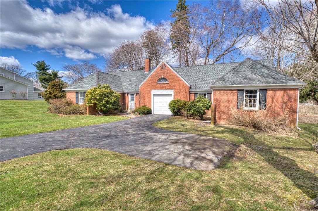 1 Hanley Farm Road Warren, RI 02885 - Photo 2 of 27